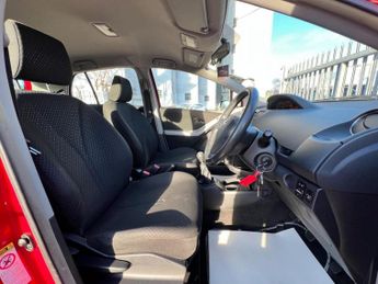 Toyota Yaris 1.33 Dual VVT-i T Spirit Euro 5 (s/s) 5dr