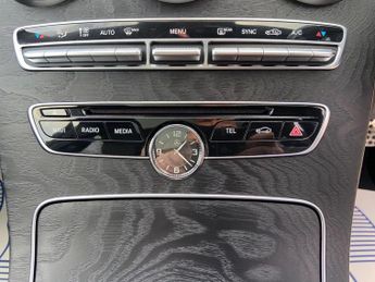 Mercedes-Benz C Class 2.1 C250d AMG Line (Premium Plus) 7G-Tronic+ Euro 6 (s/s) 5dr