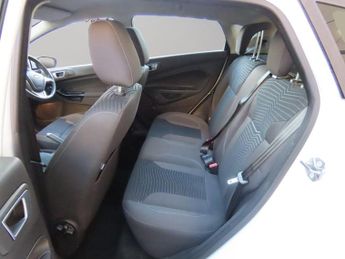 Ford Fiesta 1.0T EcoBoost Zetec Euro 6 (s/s) 5dr