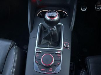 Audi S3 2.0 TFSI quattro Euro 6 (s/s) 3dr