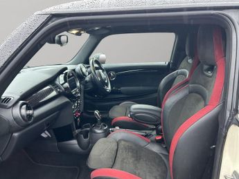 Mini Hatch 2.0 Cooper S Sport Steptronic Euro 6 (s/s) 3dr