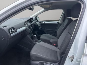 Volkswagen Tiguan 2.0 TDI BlueMotion Tech SE Navigation DSG 4Motion Euro 6 (s/s) 5