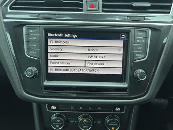 Volkswagen Tiguan 2.0 TDI BlueMotion Tech SE Navigation DSG 4Motion Euro 6 (s/s) 5