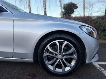 Mercedes-Benz C Class 2.1 C220 Sport Bluetec Auto 4dr