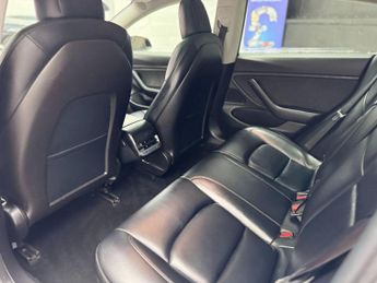 Tesla Model 3 Standard Range Plus Auto RWD 4dr