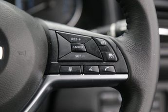 Nissan LEAF 40kWh Acenta Auto 5dr