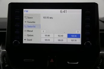 Toyota Corolla 2.0 VVT-h Design CVT Euro 6 (s/s) 5dr