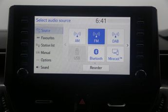 Toyota Corolla 2.0 VVT-h Design CVT Euro 6 (s/s) 5dr