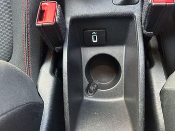 Ford Fiesta 1.0T EcoBoost ST-Line Euro 6 (s/s) 5dr