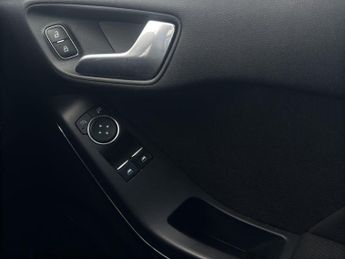 Ford Fiesta 1.0T EcoBoost ST-Line Euro 6 (s/s) 5dr