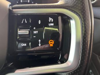 Land Rover Range Rover Evoque 2.0 D200 R-DYNAMIC HSE MHEV