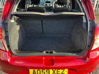 Renault Clio 1.2 I-Music Euro 5 5dr