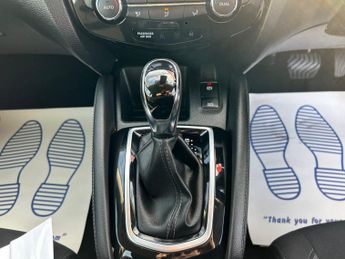 Nissan Qashqai DIG-T ACENTA PREMIUM DCT AUTOMATIC SAT NAV REAR CAMERA