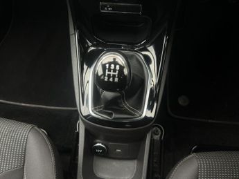 Ford Fiesta 1.0T EcoBoost Titanium Euro 6 (s/s) 5dr