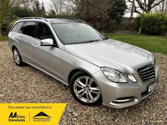 Mercedes E Class 2.1 E220 CDI BlueEfficiency Avantgarde G-Tronic+ Euro 5 (s/s) 5d