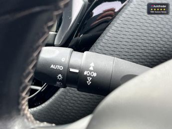 Peugeot 2008 1.5 BlueHDi Allure SUV 5dr Auto Diesel EAT Euro 6 (s/s) (120 ps)