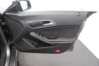 Mercedes-Benz CLA Class 2.1 CLA220d AMG Line Coupe 7G-DCT 4MATIC Euro 6 (s/s) 4dr