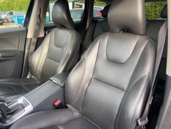 Volvo XC60 2.4 D5 SE Lux Nav Auto AWD Euro 6 (s/s) 5dr