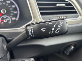 Volkswagen T-Roc 1.5 TSI EVO Design DSG Euro 6 (s/s) 5dr
