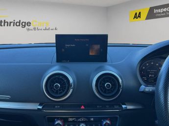 Audi A3 1.5 TFSI CoD 35 Black Edition Sportback S Tronic Euro 6 (s/s) 5d