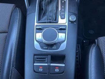 Audi A3 1.5 TFSI CoD 35 Black Edition Sportback S Tronic Euro 6 (s/s) 5d