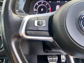 Volkswagen Tiguan 2.0 TDI BlueMotion Tech R-Line DSG 4Motion Euro 6 (s/s) 5dr