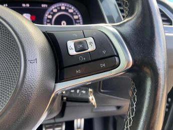 Volkswagen Tiguan 2.0 TDI BlueMotion Tech R-Line DSG 4Motion Euro 6 (s/s) 5dr