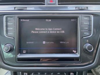 Volkswagen Tiguan 2.0 TDI BlueMotion Tech R-Line DSG 4Motion Euro 6 (s/s) 5dr