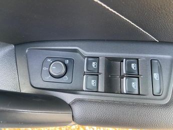 Volkswagen Tiguan 2.0 TDI BlueMotion Tech R-Line DSG 4Motion Euro 6 (s/s) 5dr