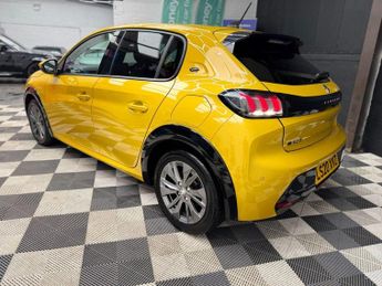 Peugeot 208 50kWh Allure Auto 5dr