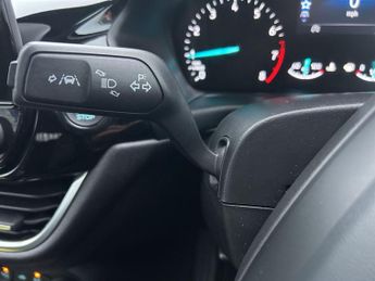 Ford Fiesta 1.0T EcoBoost Titanium Euro 6 (s/s) 3dr