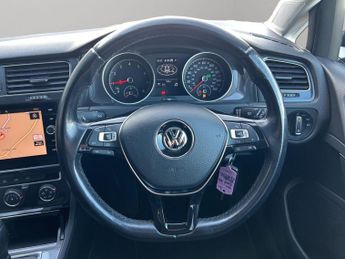 Volkswagen Golf 1.0 TSI SE Nav DSG Euro 6 (s/s) 5dr