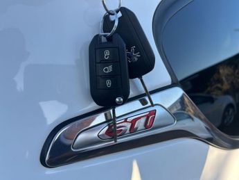 Peugeot 208 1.6 THP GTi Euro 5 3dr