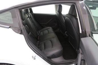 Tesla Model 3 Standard Range Plus Auto RWD 4dr