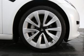 Tesla Model 3 Standard Range Plus Auto RWD 4dr