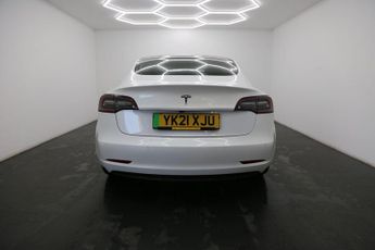 Tesla Model 3 Standard Range Plus Auto RWD 4dr