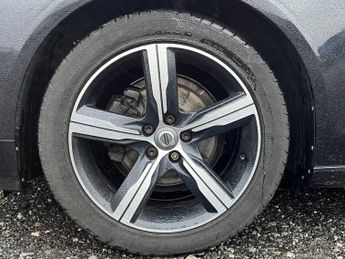 Volvo S90 D4 R-DESIGN