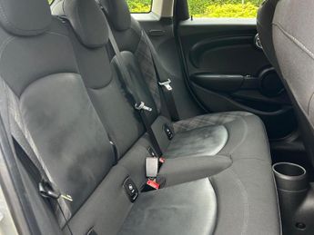 Mini Hatch 1.5 Cooper Classic Steptronic Euro 6 (s/s) 5dr