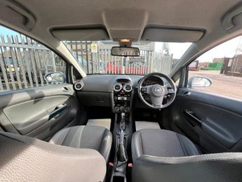 Vauxhall Corsa DESIGN 16V
