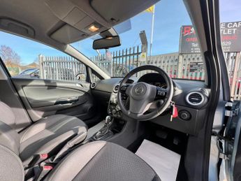 Vauxhall Corsa DESIGN 16V