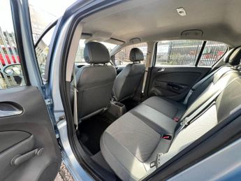Vauxhall Corsa DESIGN 16V