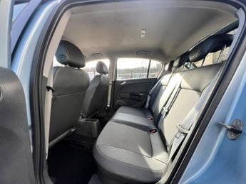 Vauxhall Corsa DESIGN 16V