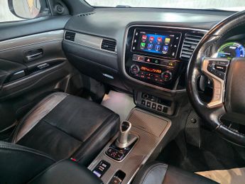 Mitsubishi Outlander PHEV 4H