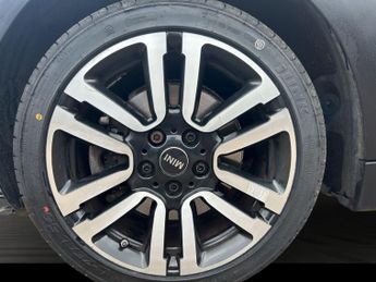 Mini Hatch 2.0 Cooper S Exclusive Euro 6 (s/s) 3dr