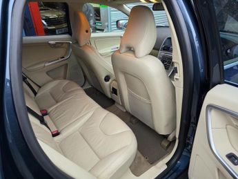 Volvo XC60 D5 SE LUX AWD