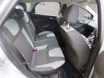 Ford Focus 1.6 Zetec Euro 5 5dr