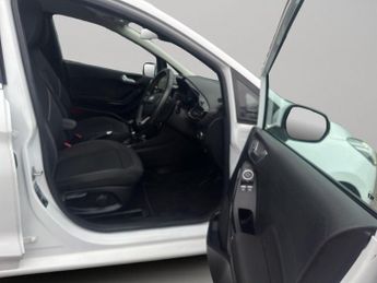 Ford Fiesta 1.0T EcoBoost Titanium Euro 6 (s/s) 5dr