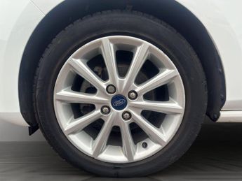 Ford Fiesta 1.0T EcoBoost Titanium Euro 6 (s/s) 5dr