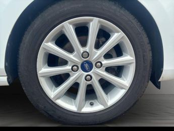 Ford Fiesta 1.0T EcoBoost Titanium Euro 6 (s/s) 5dr