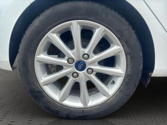 Ford Fiesta 1.0T EcoBoost Titanium Euro 6 (s/s) 5dr